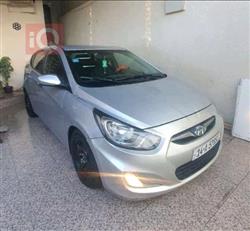 هیوندای ئەکسنت هاچباک